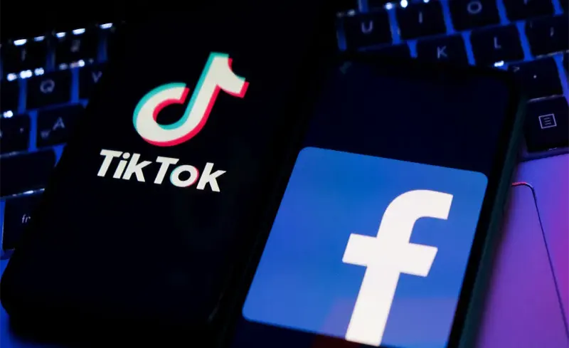 تيكتوك فيسبوك